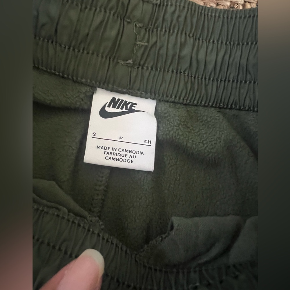 Boys Nike windbreaker/fleece pants - Picture 4 of 10